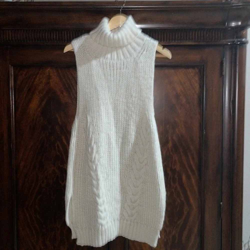 ELEVEN SIX Ivory Taylr Tunic Turtleneck Sleeveless Sweater - Picture 2 of 14